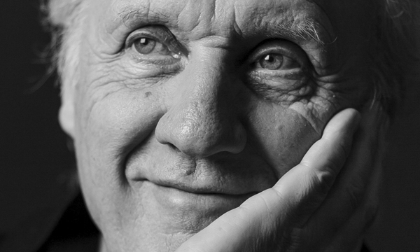 ‘De eerste zijn die niet sterft’ | Herman van Veen