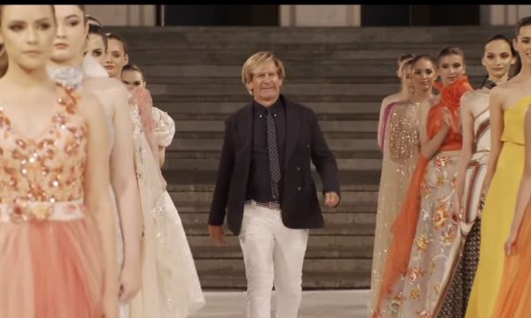 Addy van den Krommenacker terug op de catwalk