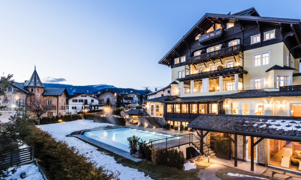 Beleef de winterse magie van Villa Kastelruth