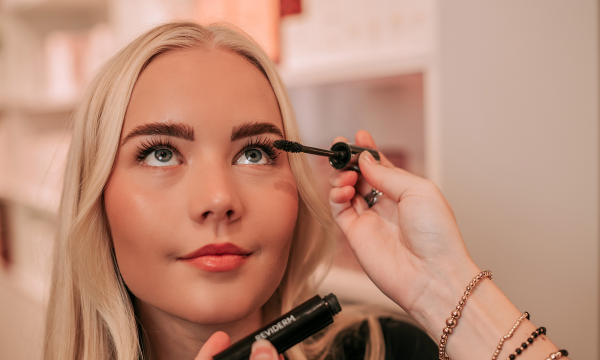 Volendam Cosmetics: Persoonlijke ervaring als drijfveer