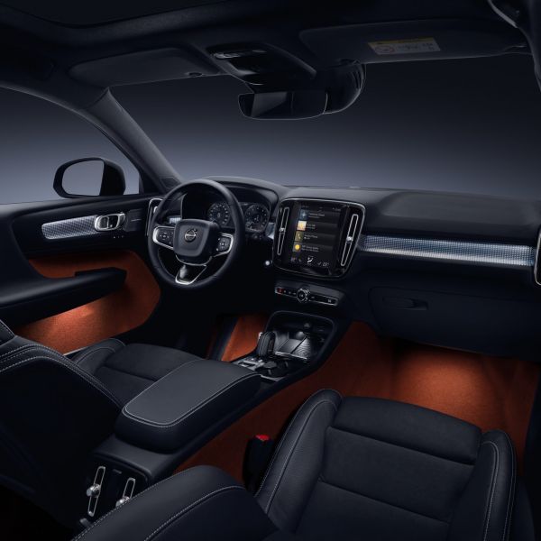 Nieuwe Volvo XC40 Recharge T4 Plug-in hybrid compleet uitgerust 2